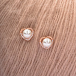 Load image into Gallery viewer, Sweetheart Pearl Studs