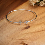 Load image into Gallery viewer, Twin Floral Bracelet