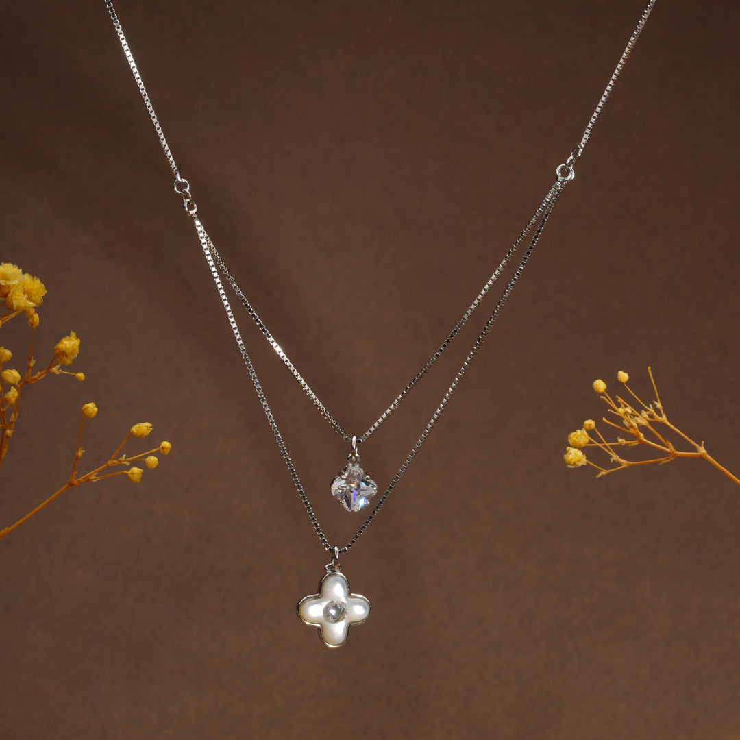 Layered Quatrefoil Chain
