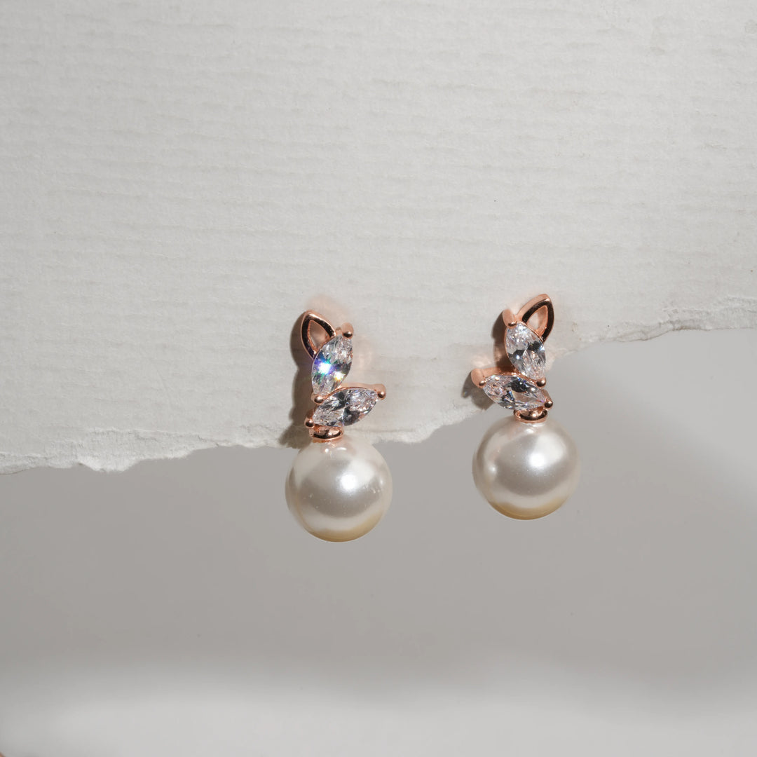 Pearl Blossom Stud
