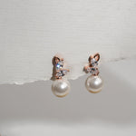 Load image into Gallery viewer, Pearl Blossom Stud
