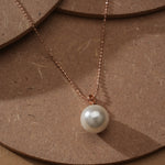 Load image into Gallery viewer, Classic Pearl Pendant Chain
