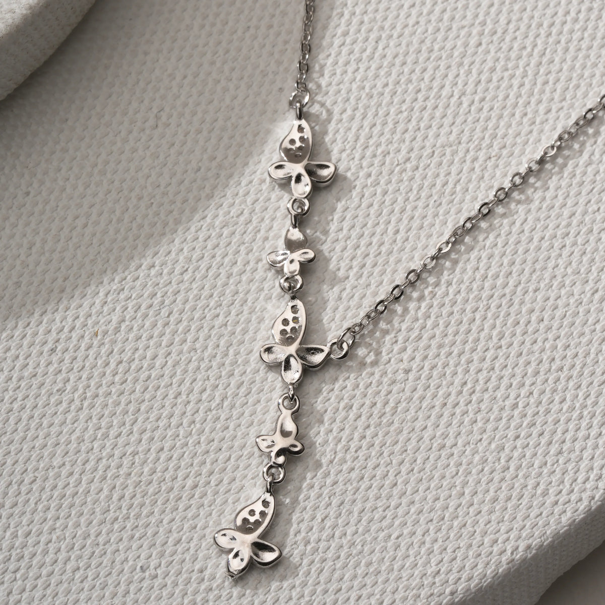 Butterfly cascade chain