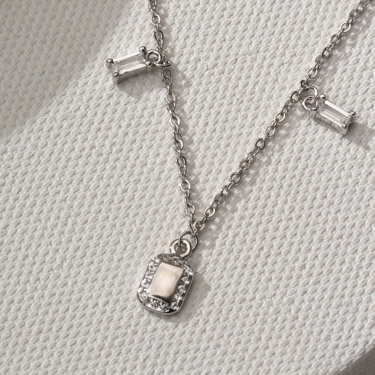 Deco drop chain