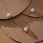 Load image into Gallery viewer, Classic Trio Pearl Chain
