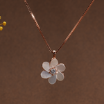 Load image into Gallery viewer, Frangipani Pendant Chain
