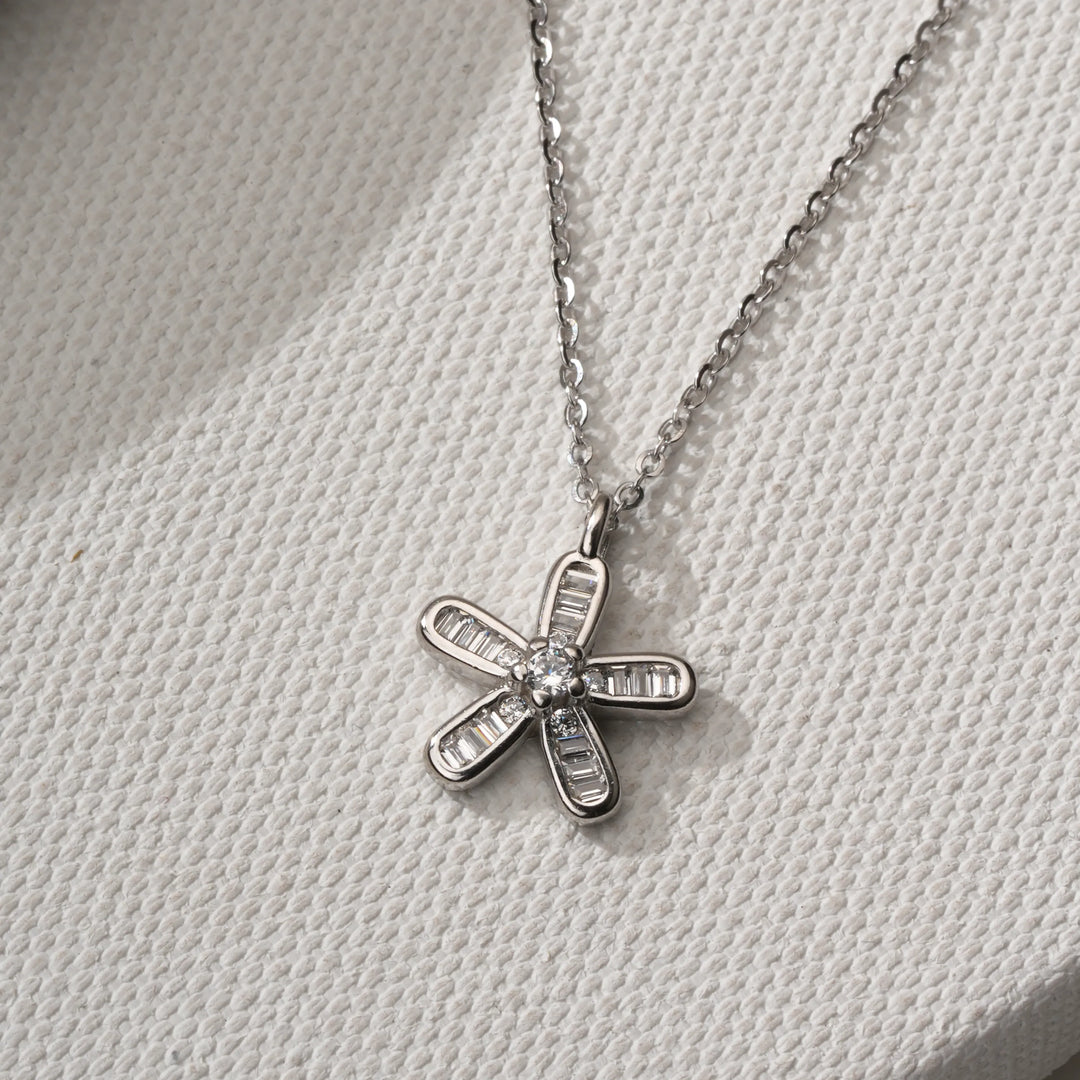 Crystal Bloom Daisy Chain