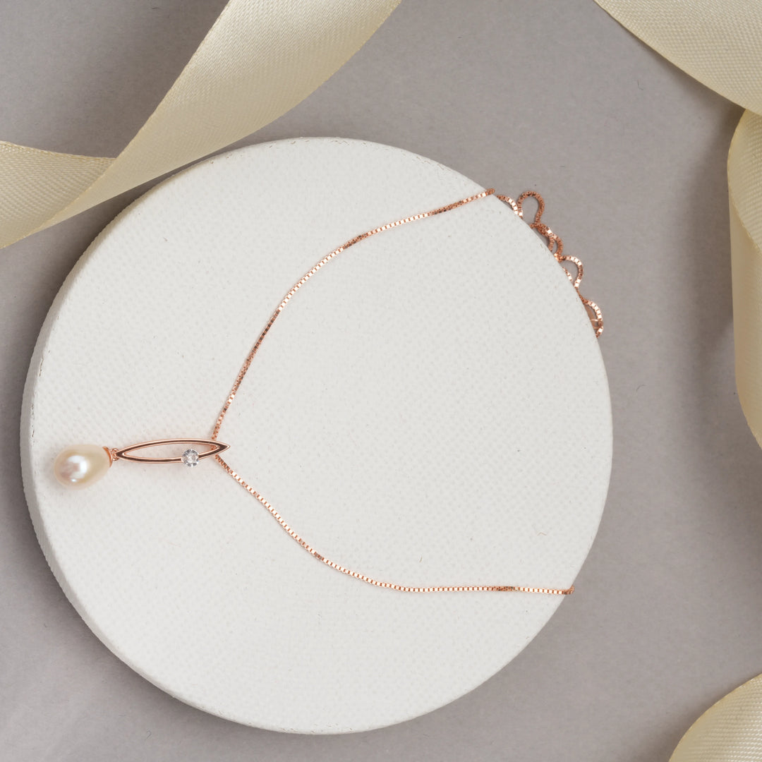 Pearl Drop Pendant Chain