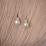 Load image into Gallery viewer, Luna Pearl Studs

