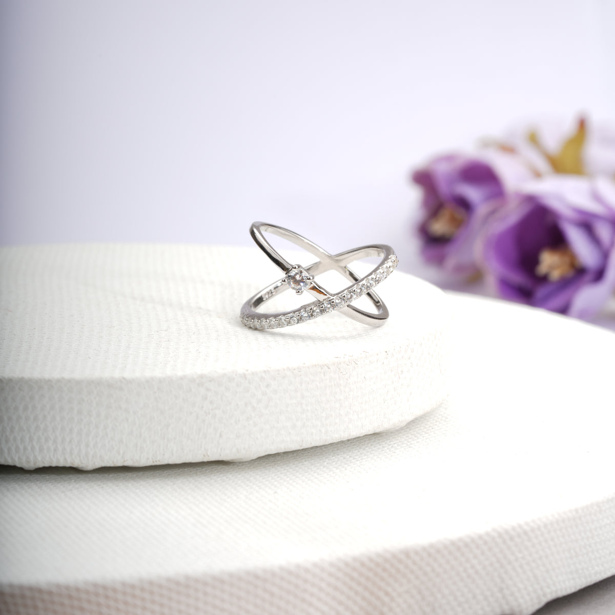 Eclipse crossover ring