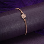 Load image into Gallery viewer, Four‑Leaf Clover Bracelet

