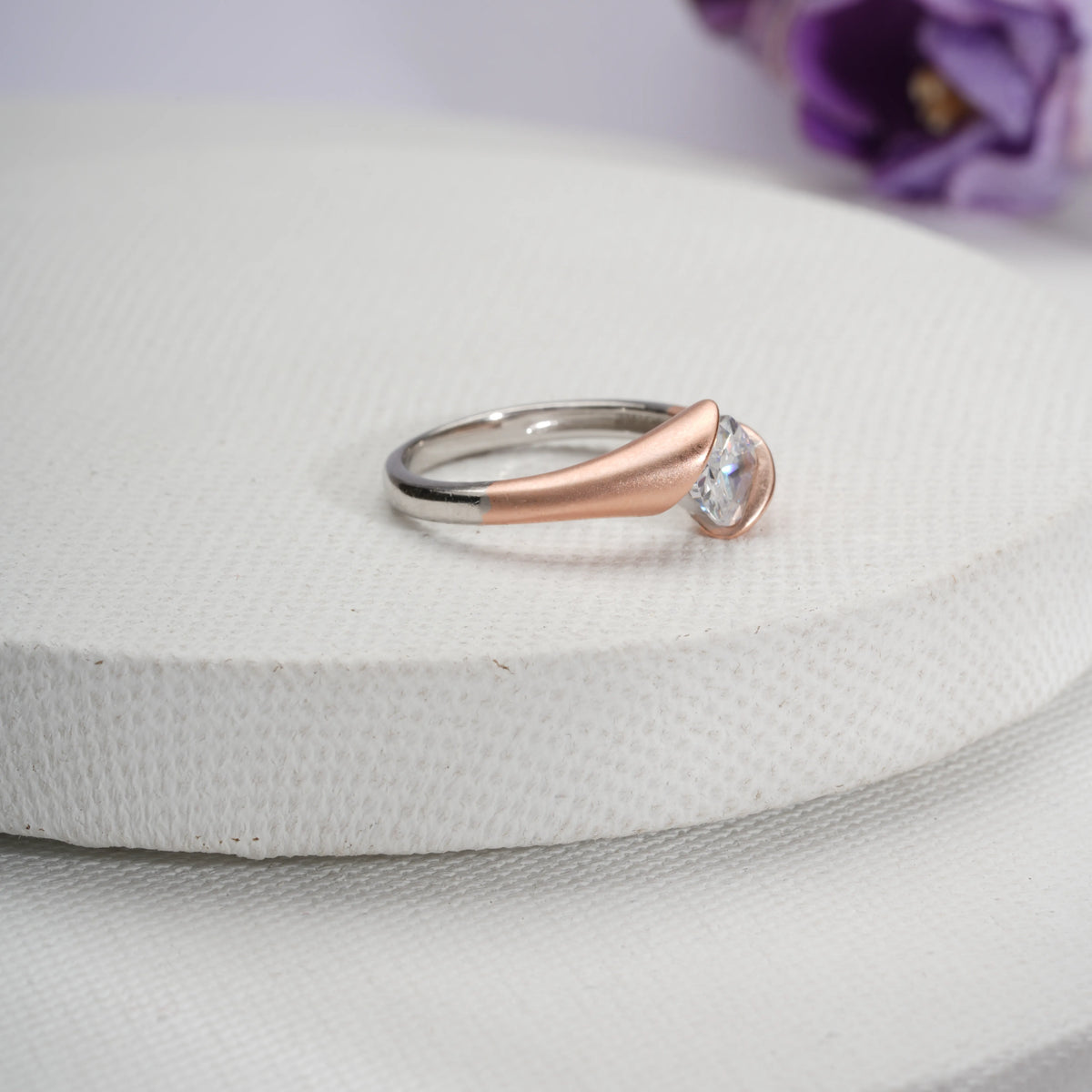 Twilight solitaire ring