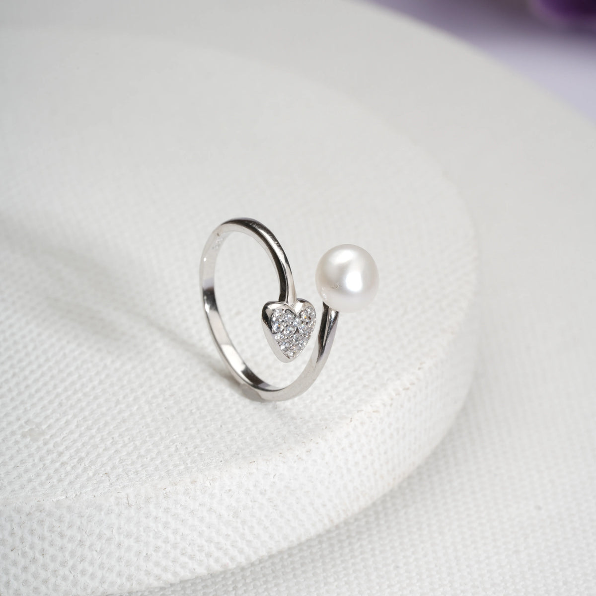 Sweetheart ring