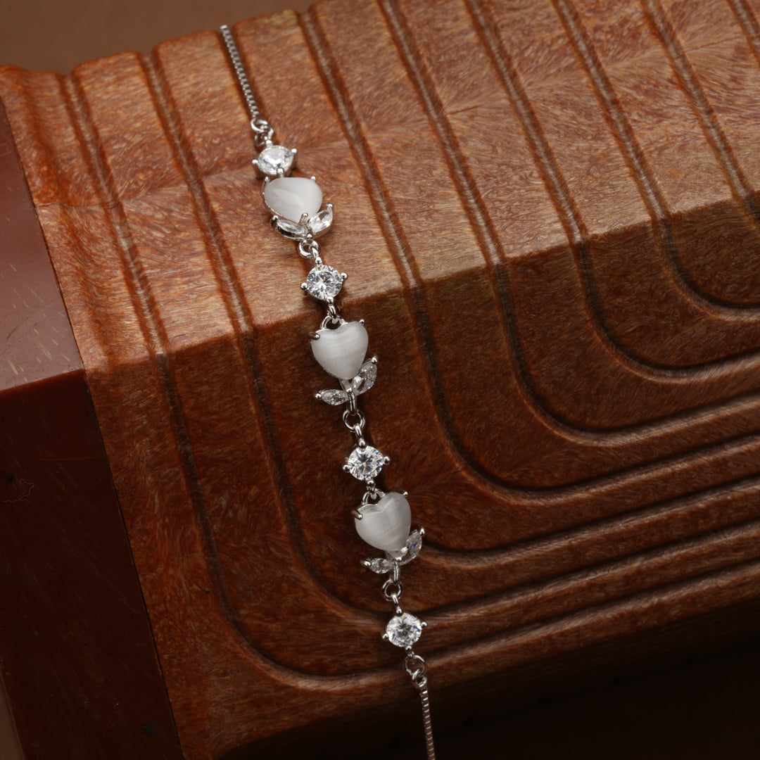 Ethereal Heart Link Bracelet
